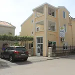 Nir Apartments Budva