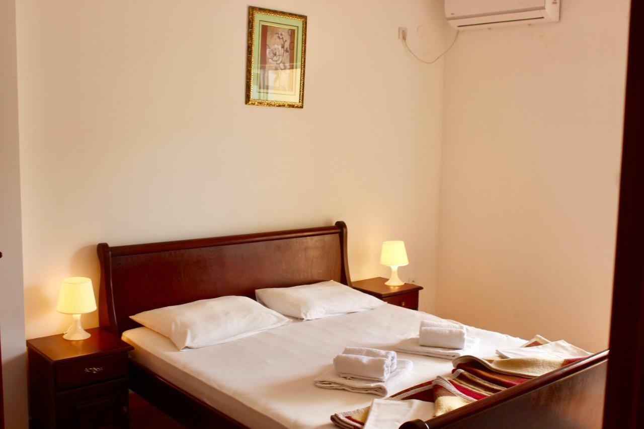 Guest house Nir