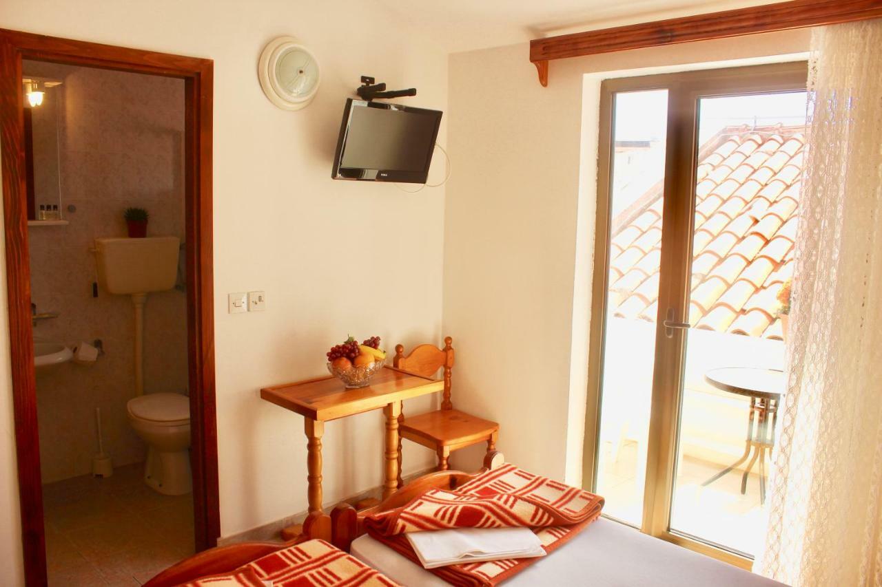 Nir Guest house *