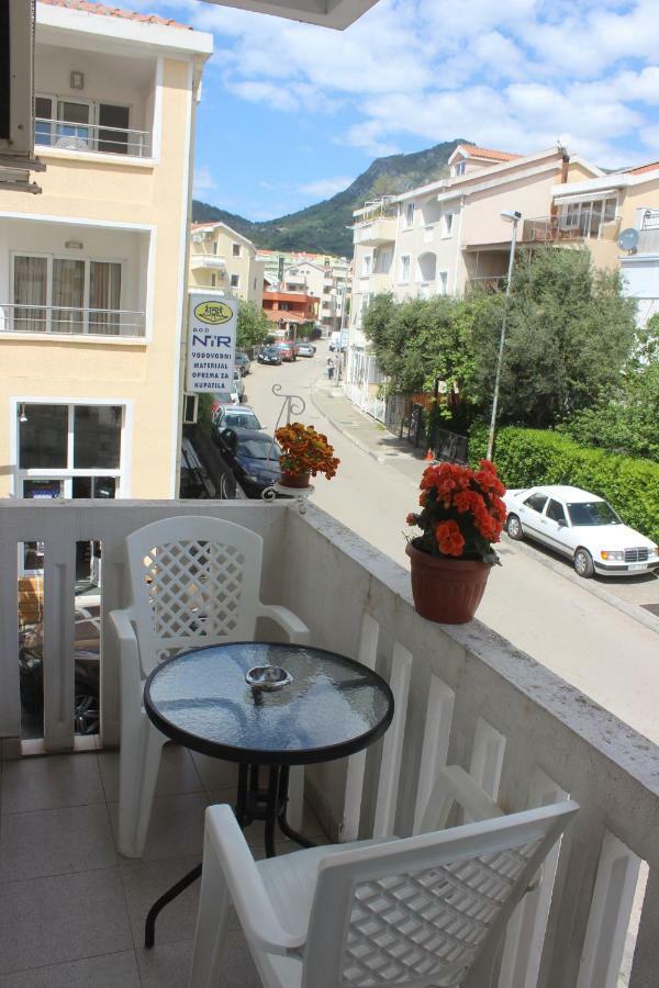 Nir * Budva